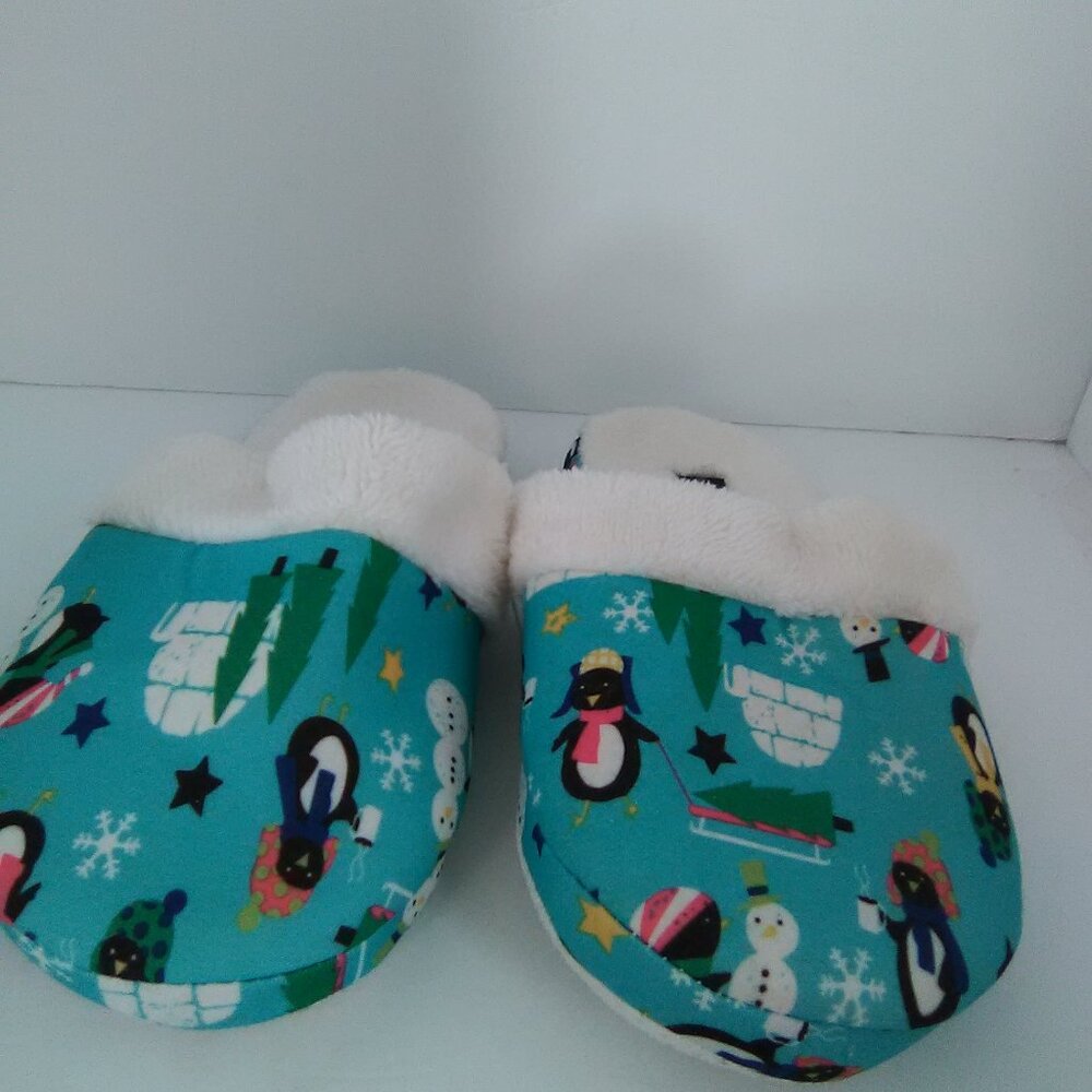 Joe Boxer Xmas Women's  Slippers Color Blue/White Size 11/12